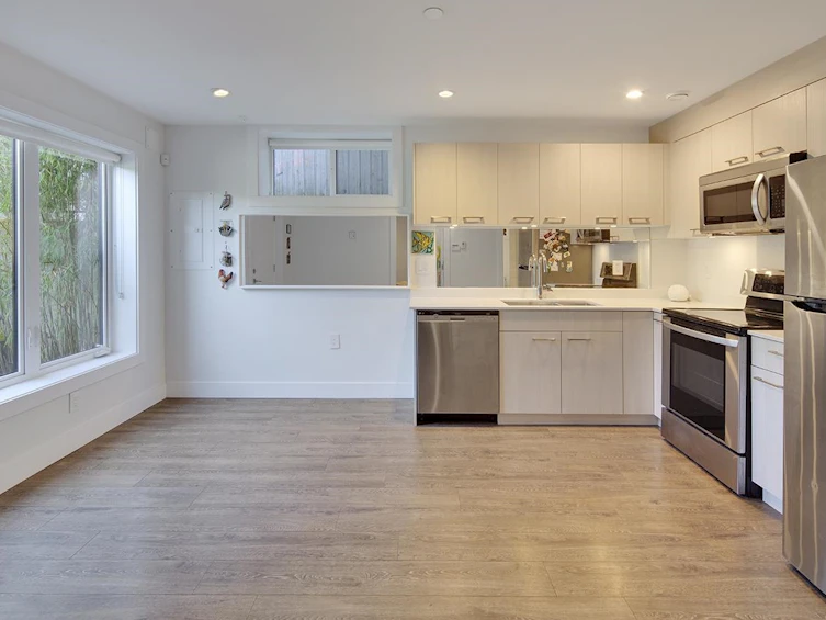 3191 E 21st Avenue, Vancouver, BC, V5M 2W8 - 31