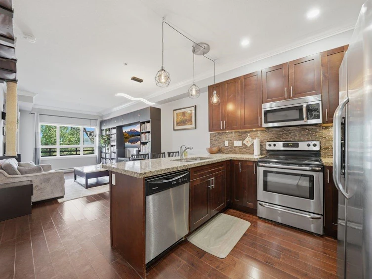 203-2664 Kingsway Avenue, Port Coquitlam, BC, V3C 1T8 - 7