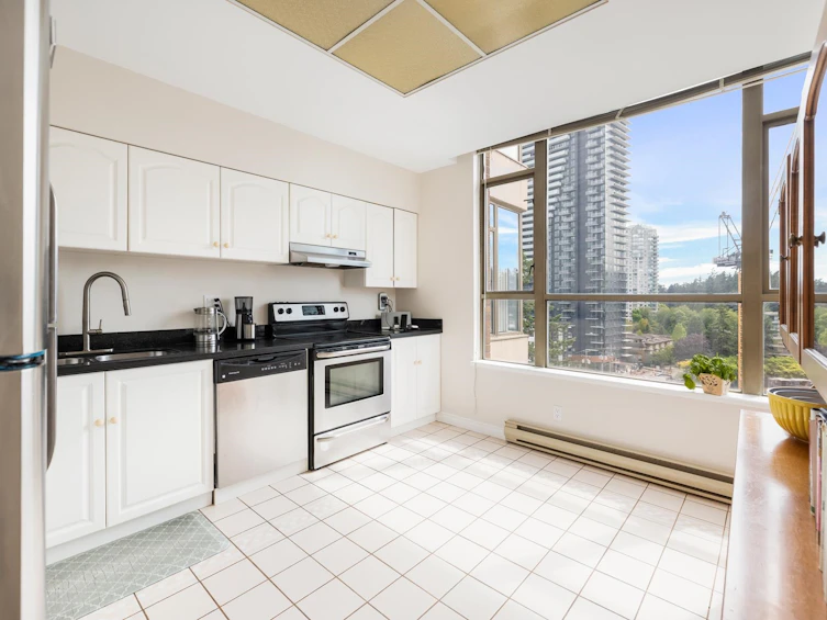 1106-5885 Olive Avenue, Burnaby, BC, V5H 4N8 - 6