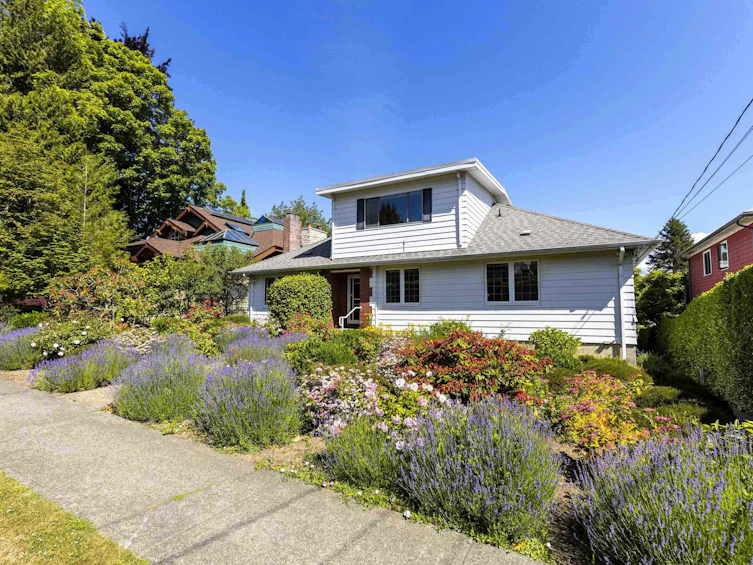 4355 W 3rd Avenue, Vancouver, BC, V6R 1M6 - 3