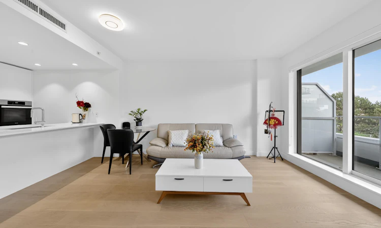 611-5788 Gilbert Road