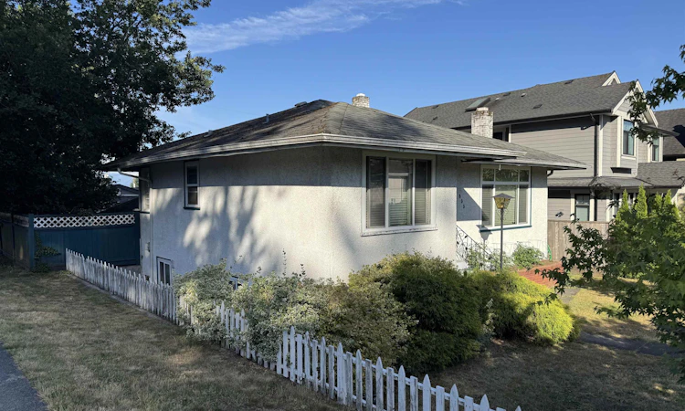833 Scott Street
