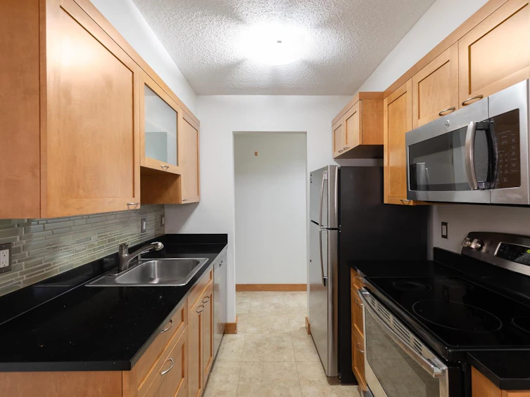 203-3680 W 7th Avenue, Vancouver, BC, V6R 1W4 - 6