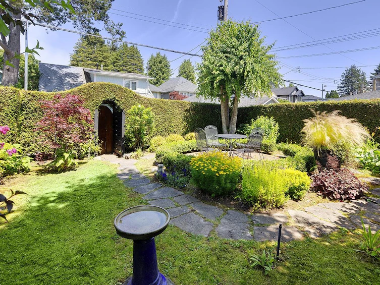 3963 W 18th Avenue, Vancouver, BC, V6S 1B6 - 3