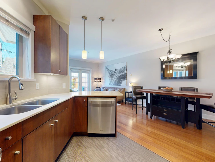 839 W 14th Avenue, Vancouver, BC, V5Z 1R2 - 8