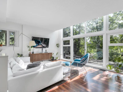 111-1350 View Crescent - 4