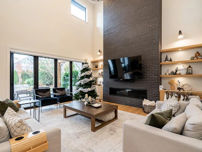 2833 204 Street - 4