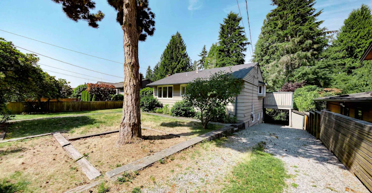 3775 Emerald Drive, North Vancouver, BC, V7R 3B6 - 3