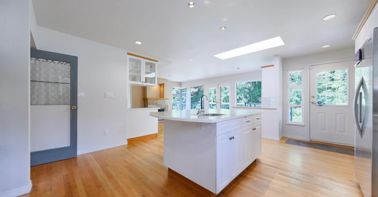 3775 Emerald Drive, North Vancouver, BC, V7R 3B6 - 17