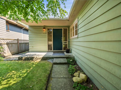 1116 W 20th Street - 5