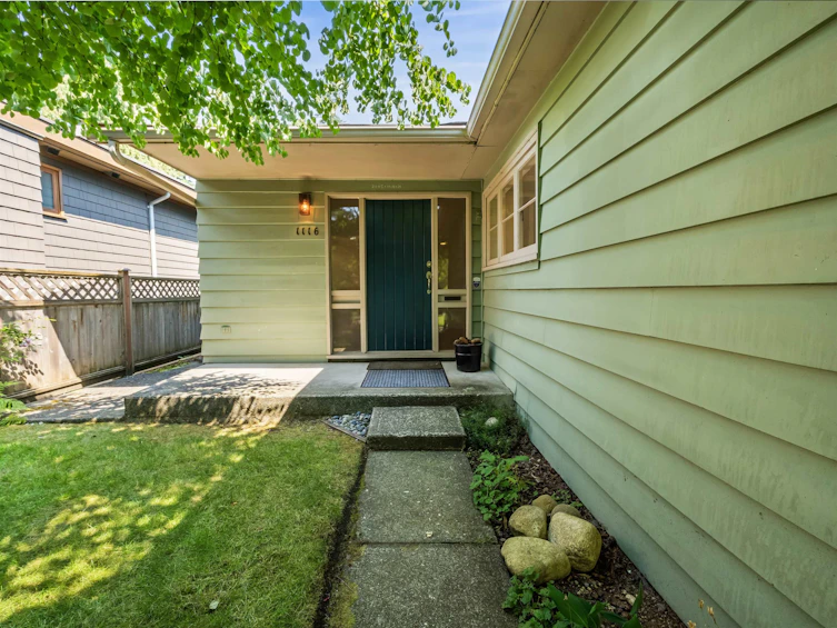 1116 W 20th Street, North Vancouver, BC, V7P 2B7 - 5