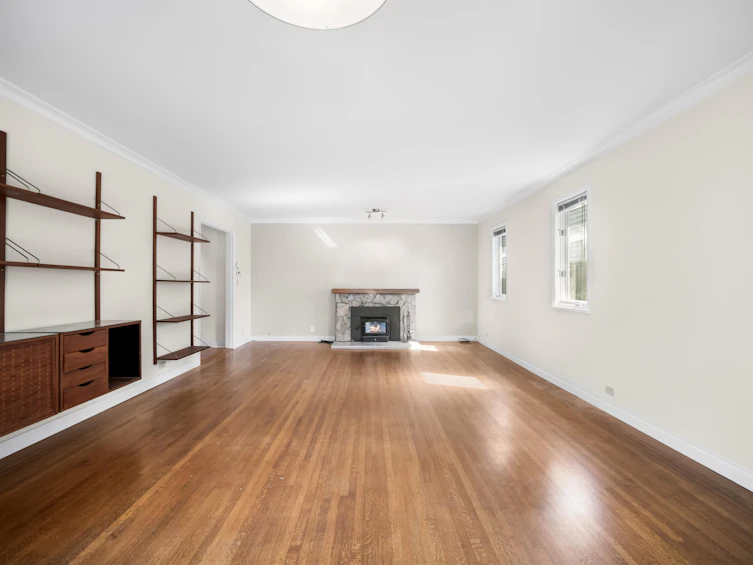 1116 W 20th Street, North Vancouver, BC, V7P 2B7 - 9