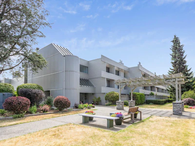 211-15282 19 Avenue - 2
