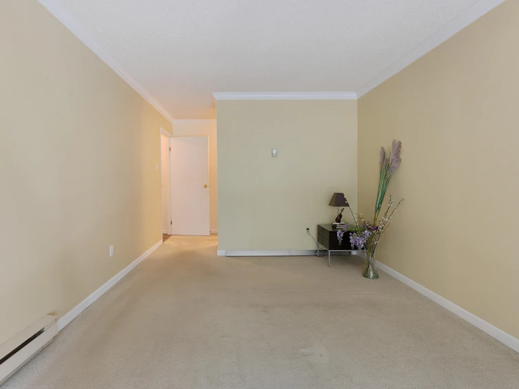 211-15282 19 Avenue, Surrey, BC, V4A 1X6 - 18
