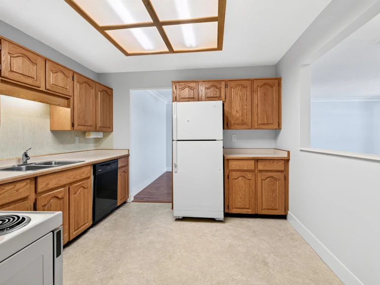 311-32833 Landeau Place, Abbotsford, BC, V2S 6S6 - 9