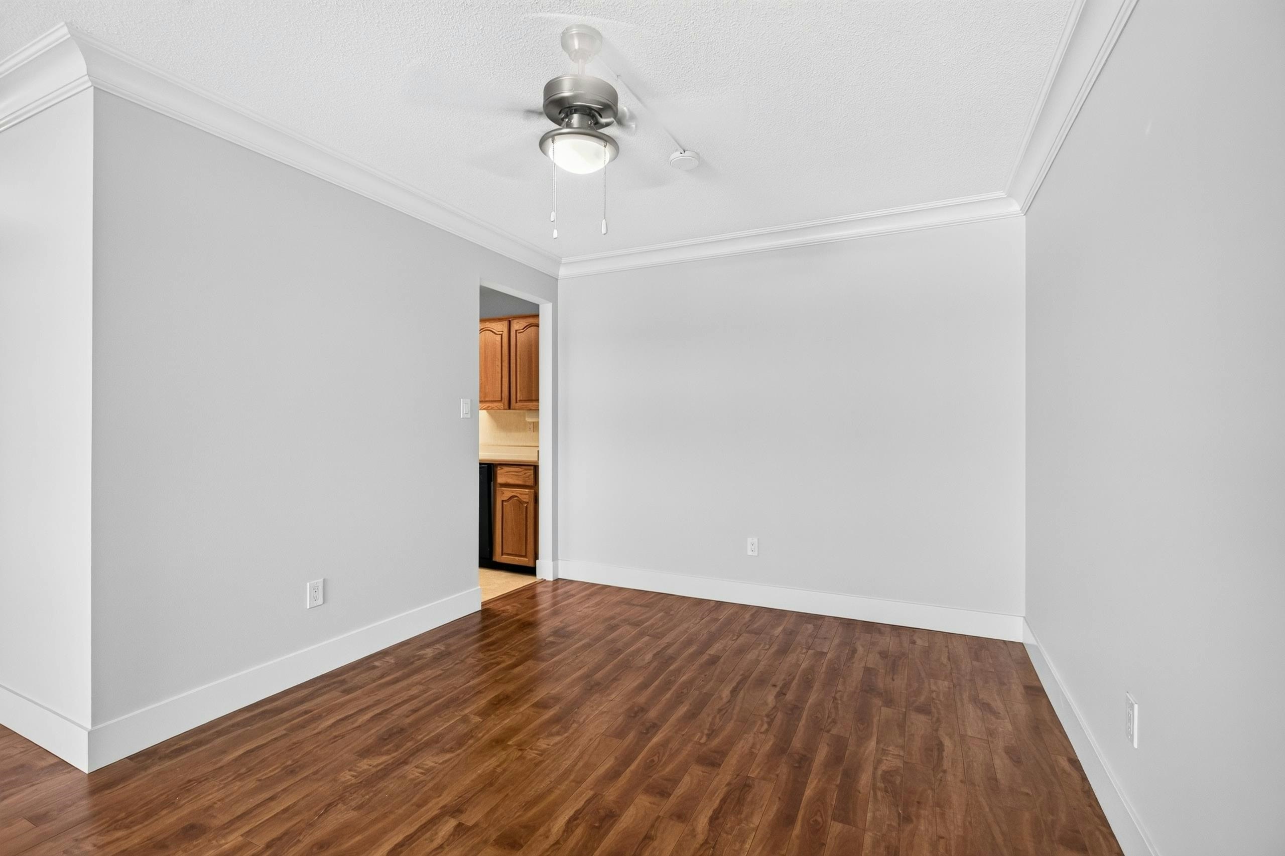 311-32833 Landeau Place, Abbotsford, BC, V2S 6S6 - 8