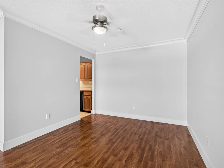 311-32833 Landeau Place, Abbotsford, BC, V2S 6S6 - 8