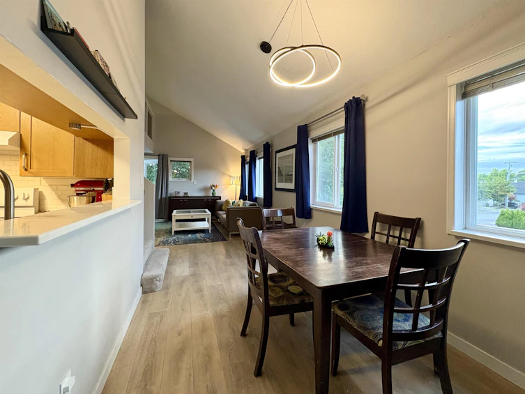 2-6360 Lynas Lane, Richmond, BC, V7C 5C9 - 6