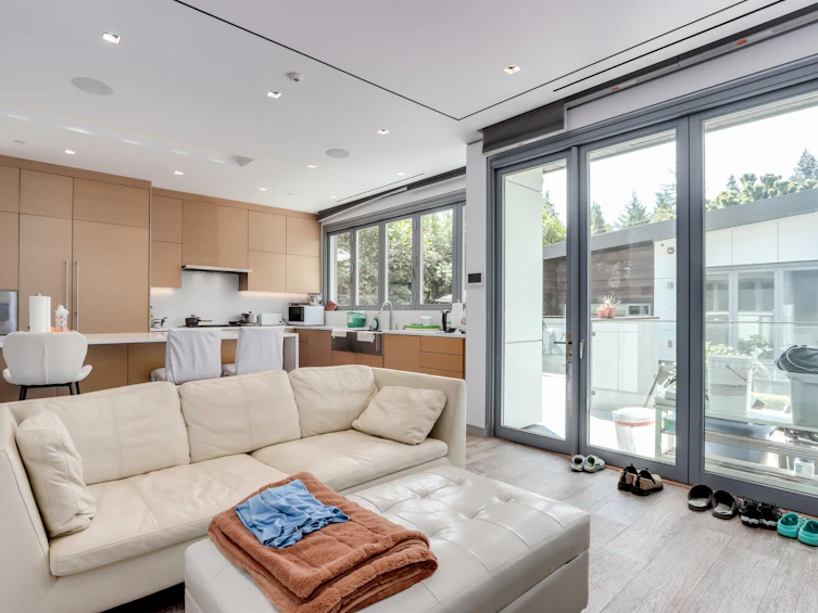 4368 W 15th Avenue, Vancouver, BC, V6R 3A8 - 10