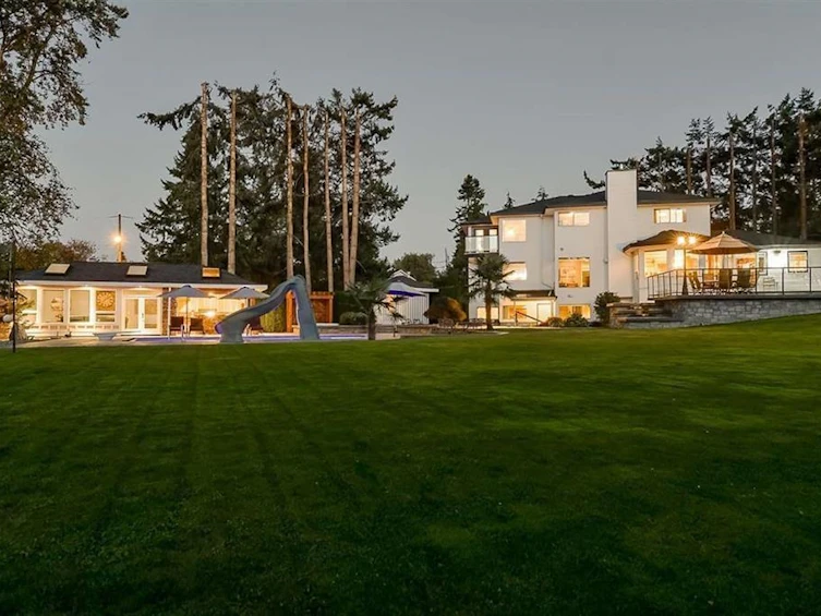 18171 72 Avenue, Surrey, BC, V4N 3G6 - 2