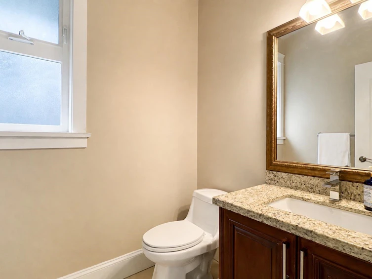 3894 Oxford Street, Burnaby, BC, V5C 1C3 - 16