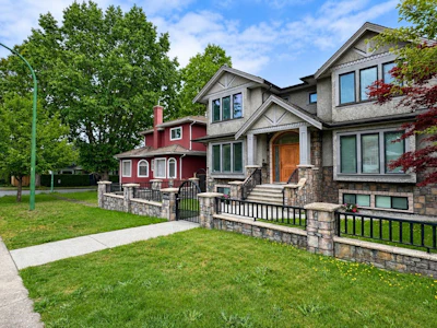 3894 Oxford Street - 2