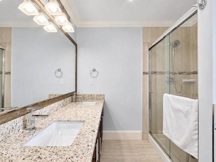 3894 Oxford Street, Burnaby, BC, V5C 1C3 - 24