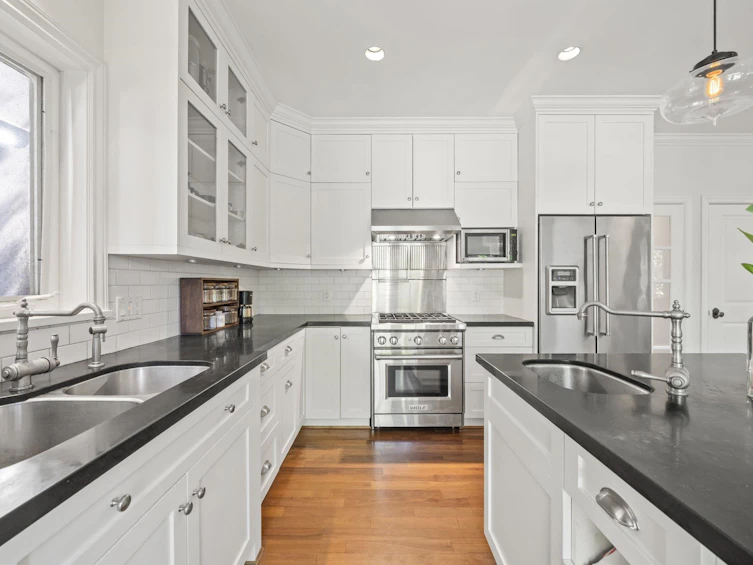 125 W 39th Avenue, Vancouver, BC, V5Y 2P1 - 12