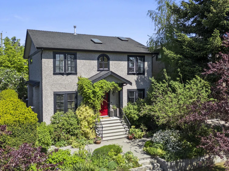 125 W 39th Avenue, Vancouver, BC, V5Y 2P1