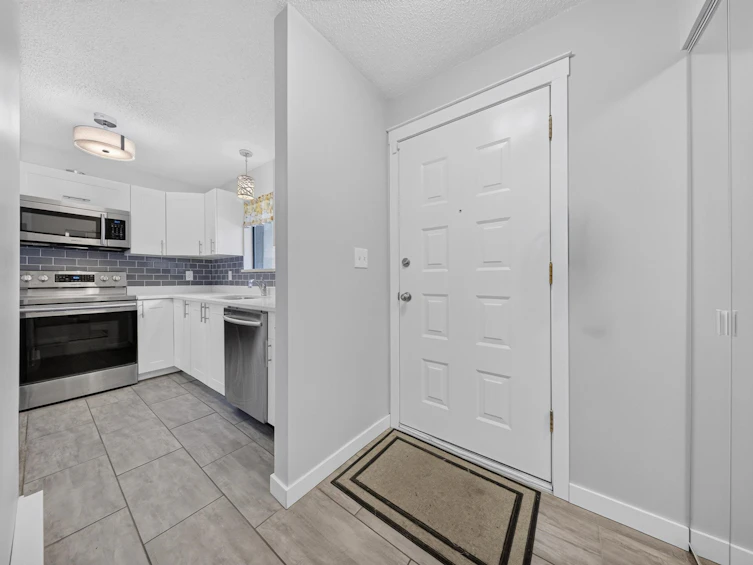 5-9280 Corbould Street, Chilliwack, BC, V2P 4A5 - 9