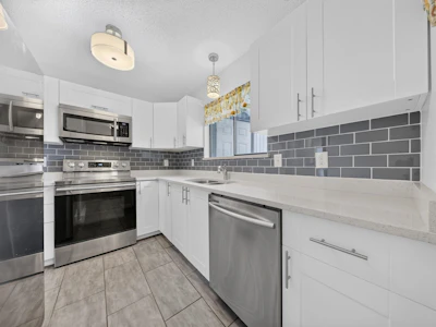 5-9280 Corbould Street - 4