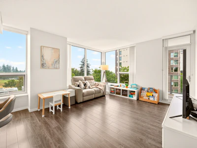 607-5883 Barker Avenue - 4