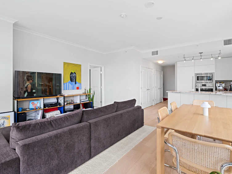 609-185 Victory Ship Way, North Vancouver, BC, V7L 0G2 - 6