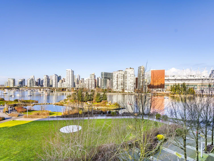 504-181 Athletes Way, Vancouver, BC, V5Y 0E5 - 9
