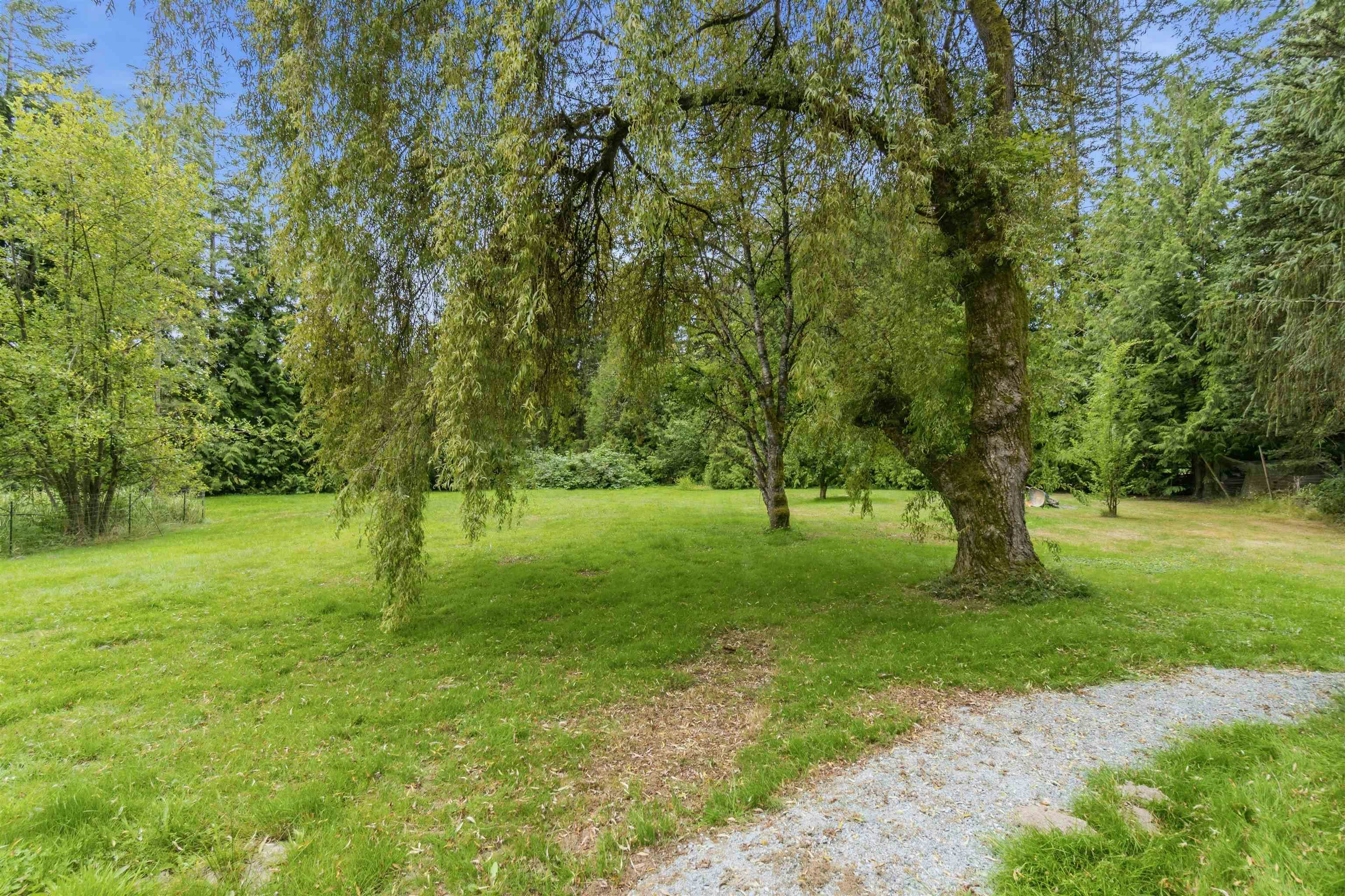 23338 56 Avenue, Langley, BC, V2Z 2P7 - 32