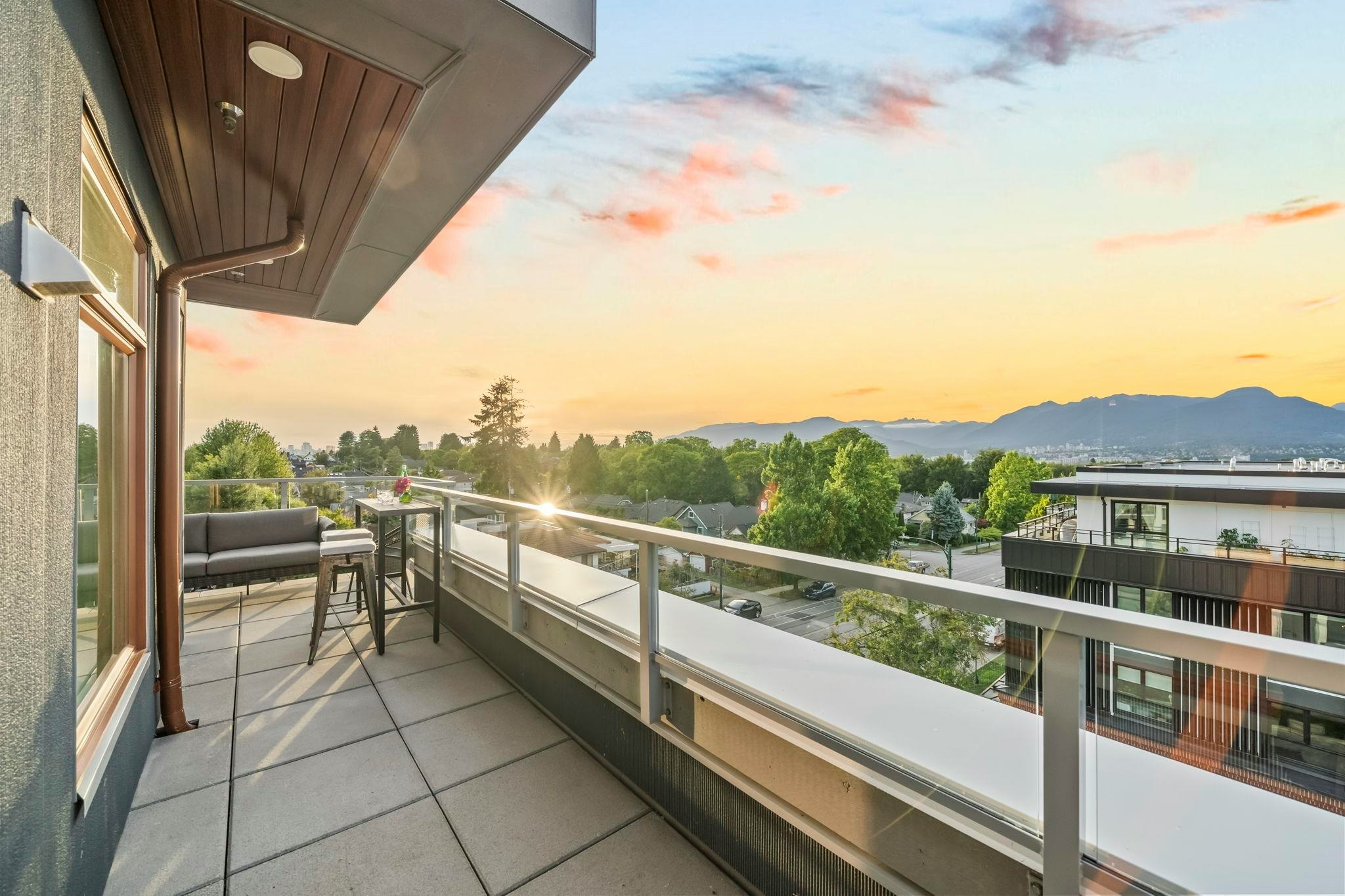 408-2408 Grant Street, Vancouver, BC, V5K 3G4 - 24