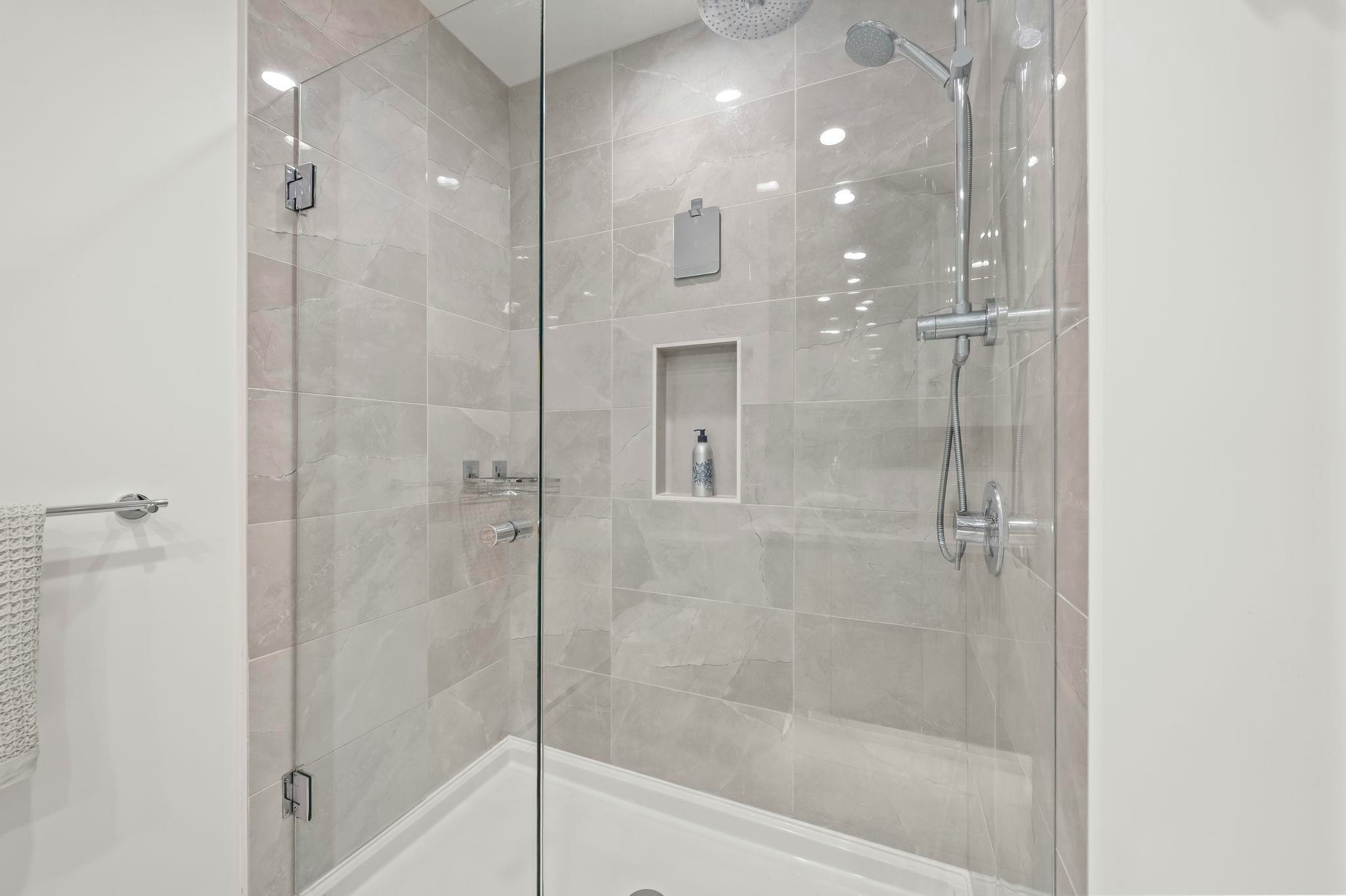 408-2408 Grant Street, Vancouver, BC, V5K 3G4 - 19