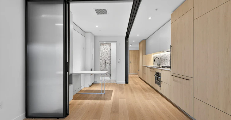 424-2471 St. George Street, Vancouver, BC, V5T 0L8