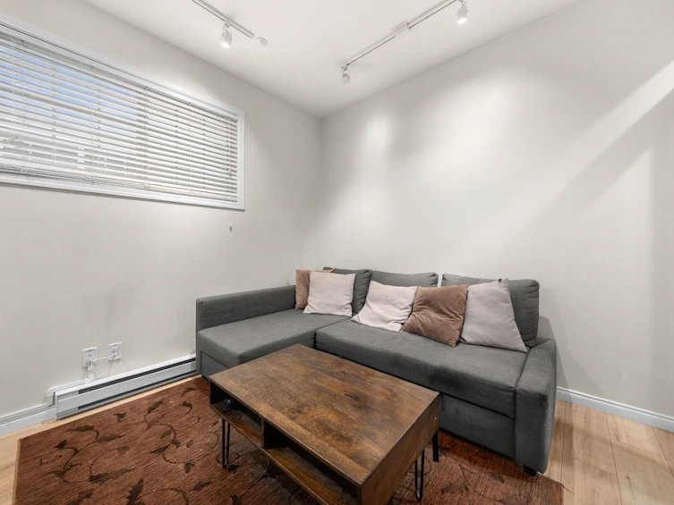 1263 W 16th Street, North Vancouver, BC, V7P 1R5 - 20