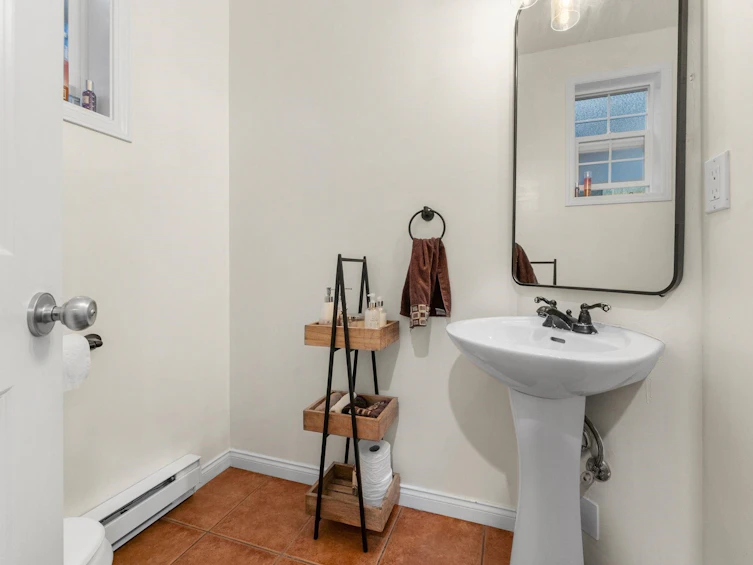 1263 W 16th Street, North Vancouver, BC, V7P 1R5 - 22