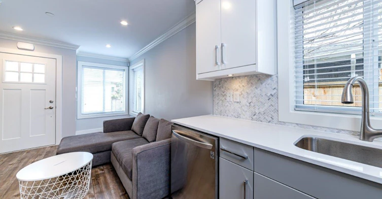 2949 W 35th Avenue, Vancouver, BC, V6N 2M5 - 10