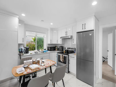 1010 Augusta Avenue - 5