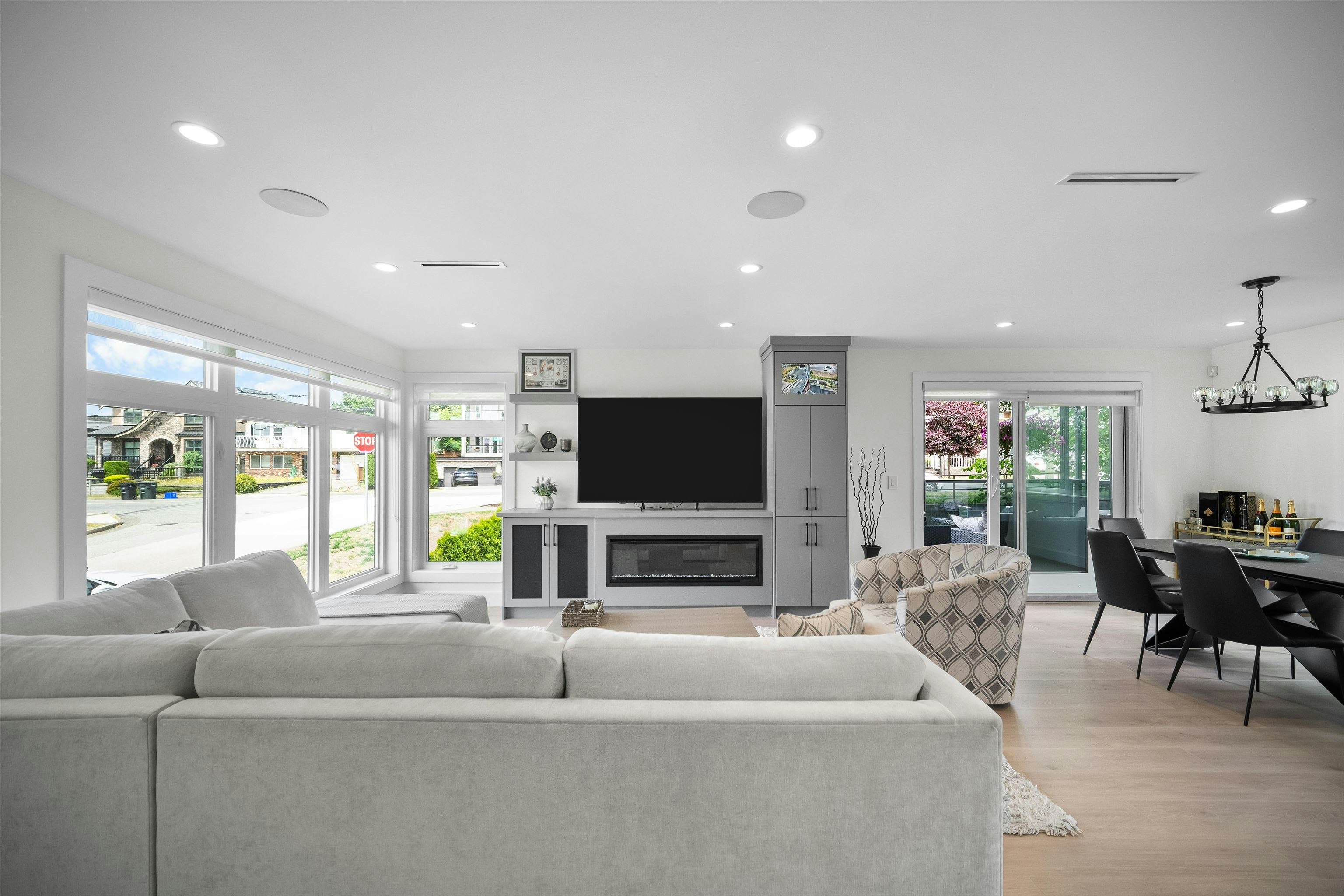 1010 Augusta Avenue - 2