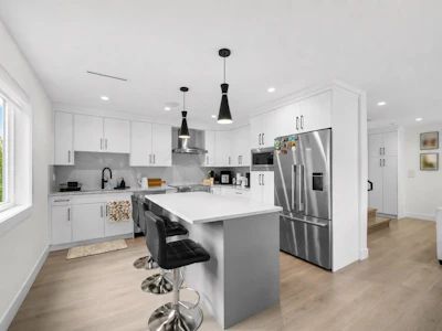1010 Augusta Avenue - 4