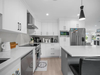 1010 Augusta Avenue - 3