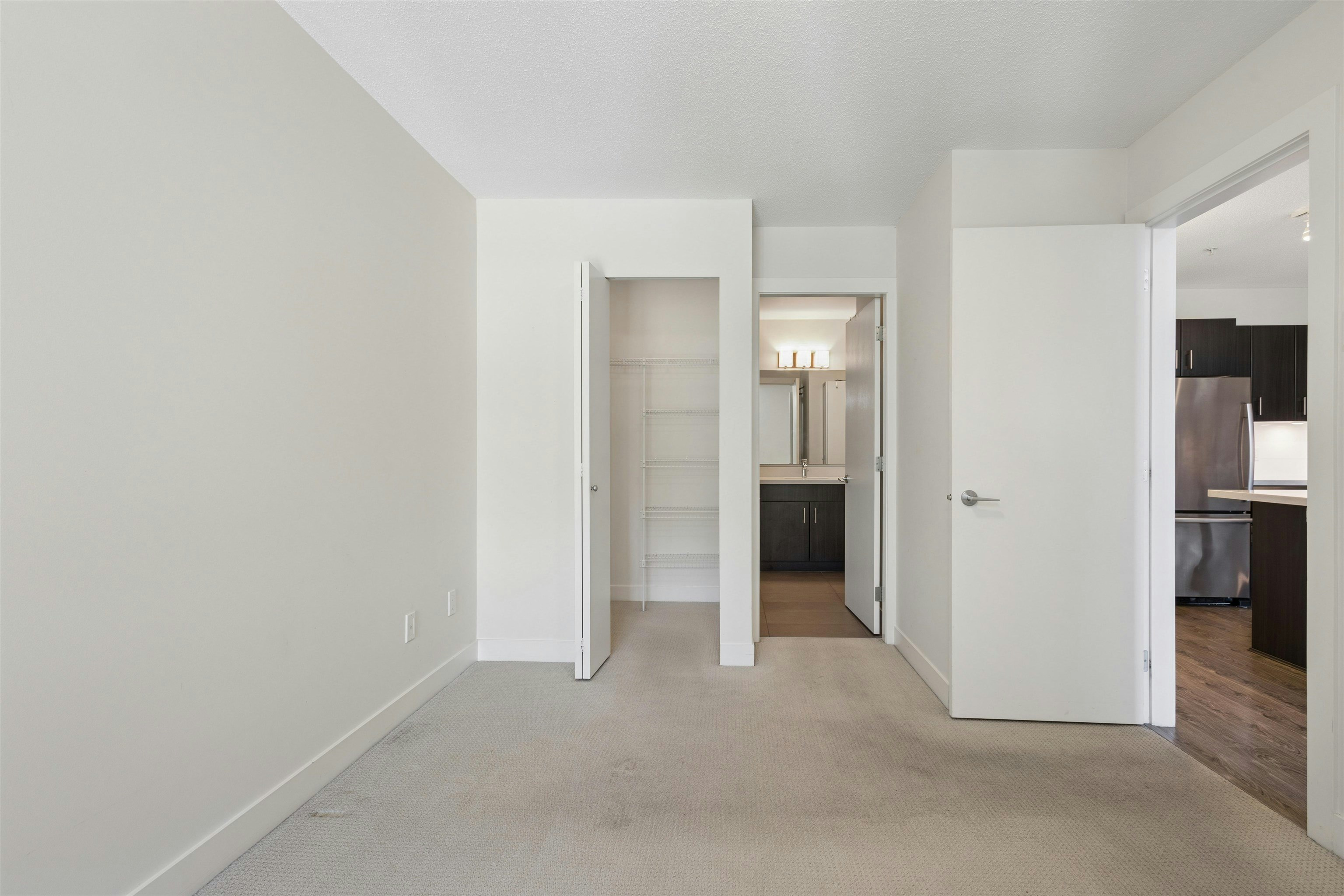 605-500 Royal Avenue, New Westminster, BC, V3L 0G5 - 11