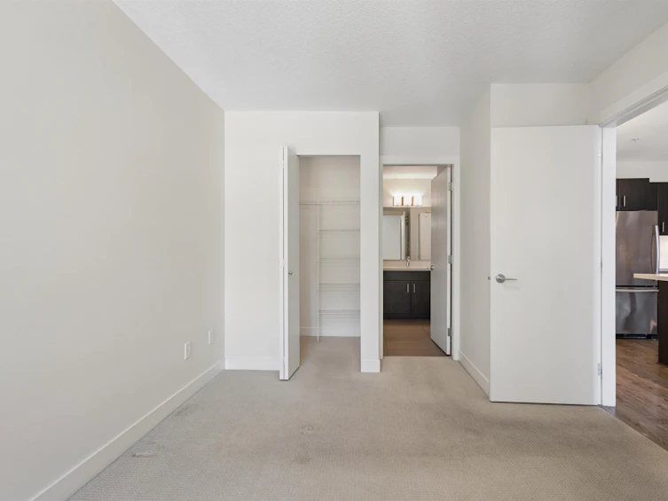 605-500 Royal Avenue, New Westminster, BC, V3L 0G5 - 11