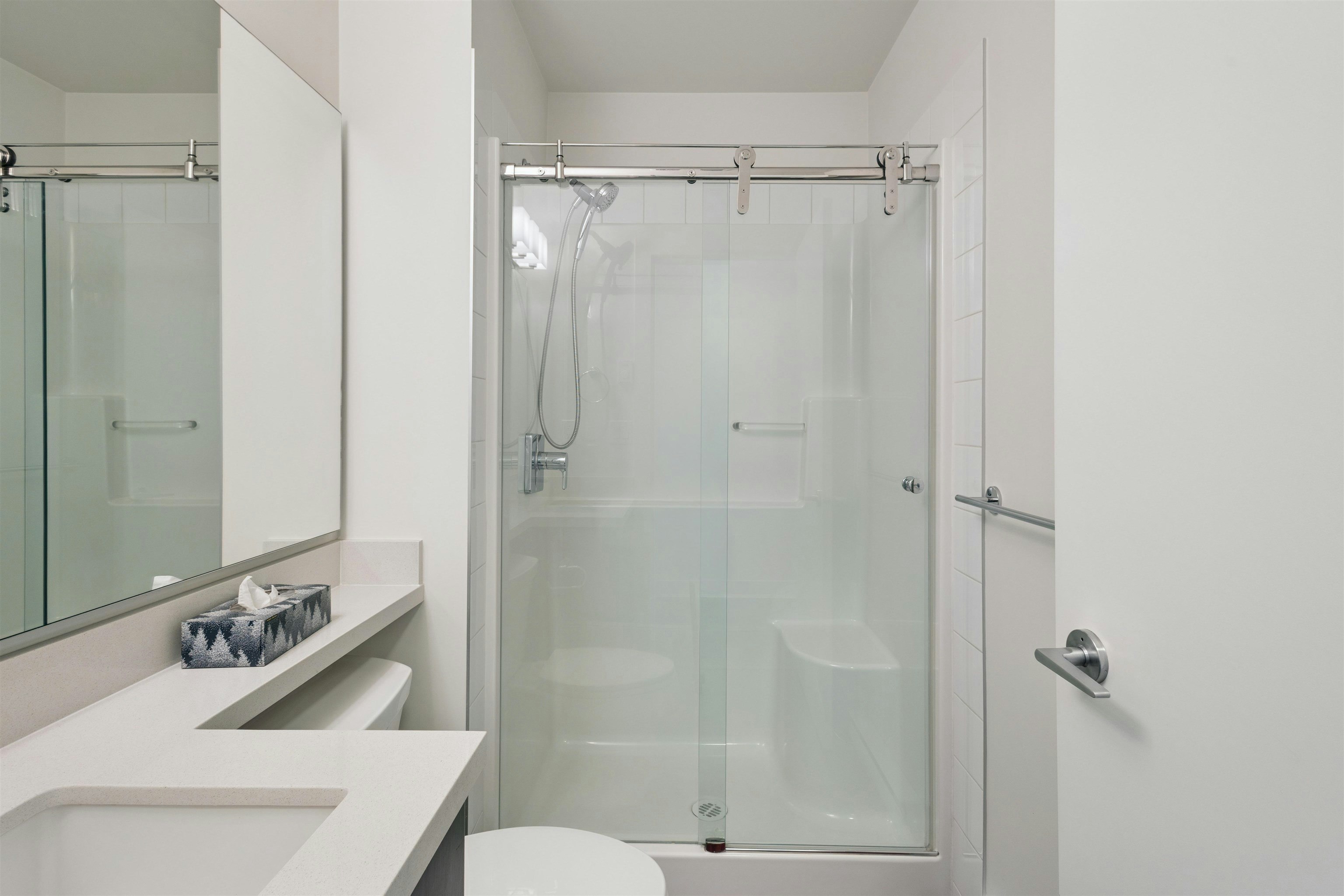 605-500 Royal Avenue, New Westminster, BC, V3L 0G5 - 16