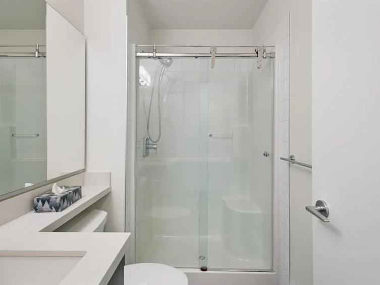 605-500 Royal Avenue, New Westminster, BC, V3L 0G5 - 16