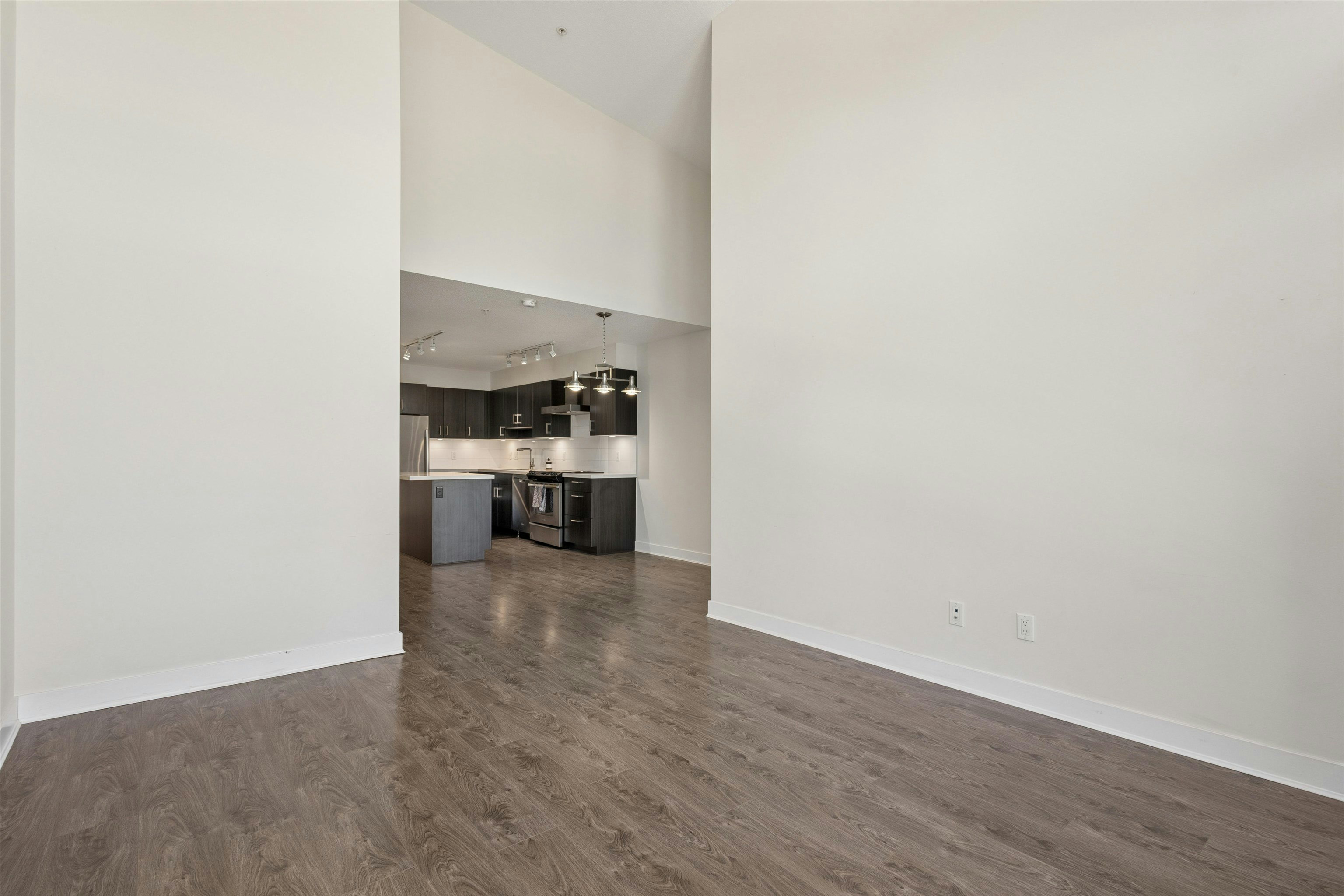 605-500 Royal Avenue, New Westminster, BC, V3L 0G5 - 8